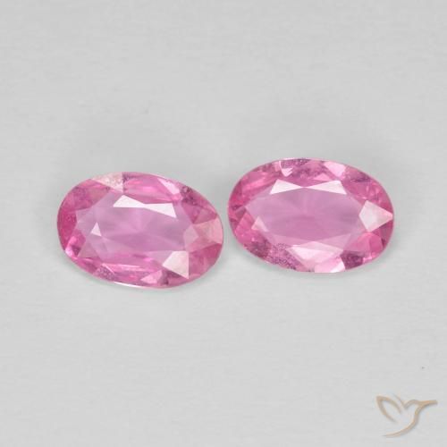 Shop natural 0.73ct ロイヤルパープルピンク サファイア gems, 楕円形, from マダガスカル at GemSelect. In stock, global shipping!