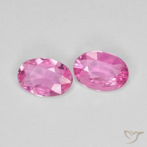 Shop natural 0.78ct ロイヤルパープルピンク サファイア gems, 楕円形, from マダガスカル at GemSelect. In stock, global shipping!