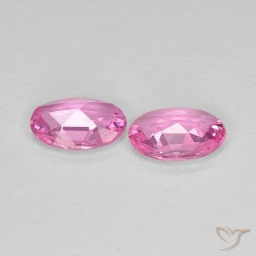 Shop natural 0.78ct ロイヤルパープルピンク サファイア gems, 楕円形, from マダガスカル at GemSelect. In stock, global shipping!