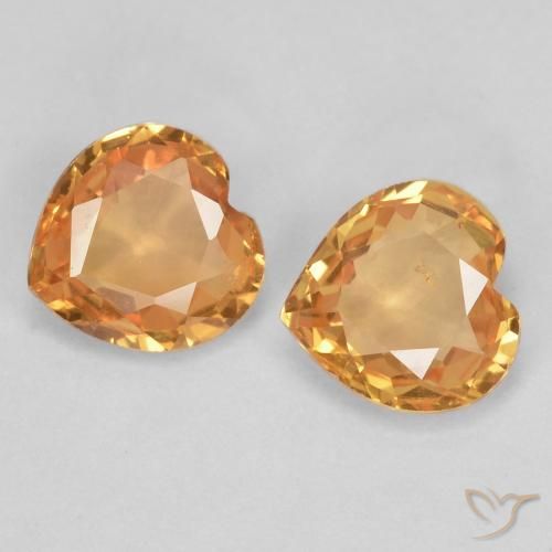Shop natural 0.72ct 濃いオレンジ サファイア gems, 心臓, from タンザニア at GemSelect. In stock, global shipping!