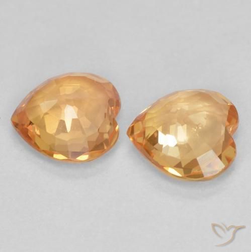 Shop natural 0.72ct 濃いオレンジ サファイア gems, 心臓, from タンザニア at GemSelect. In stock, global shipping!