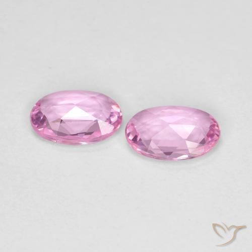 Shop natural 0.79ct 非常に薄いロイヤルパープルピンク サファイア gems, 楕円形, from タンザニア at GemSelect. In stock, global shipping!