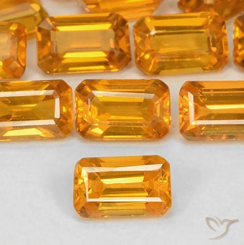 0.43ct 天然 濃いオレンジゴールド サファイア, エメラルドカット, VS