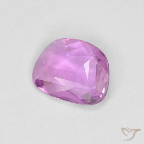 0.48カラットの天然Medium Light-Purpleサファイア、ファンシー、VS