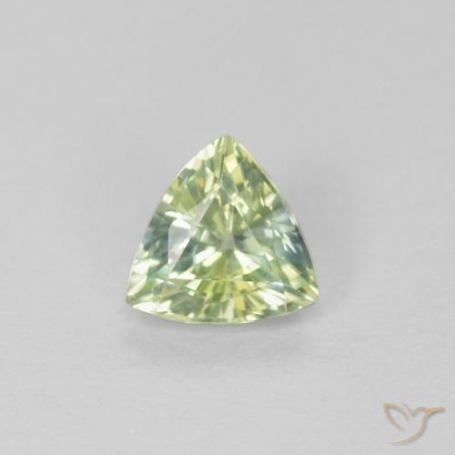 0.45ct 天然 黄みがかったグリーン サファイア, トリリオン, VVS