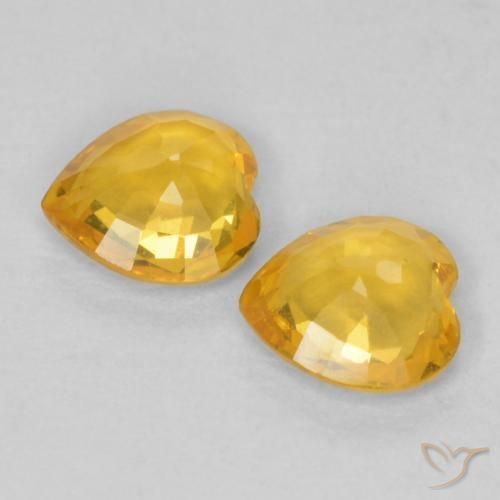 Shop natural 0.69ct ミディアムゴールデン サファイア gems, 心臓, from タンザニア at GemSelect. In stock, global shipping!