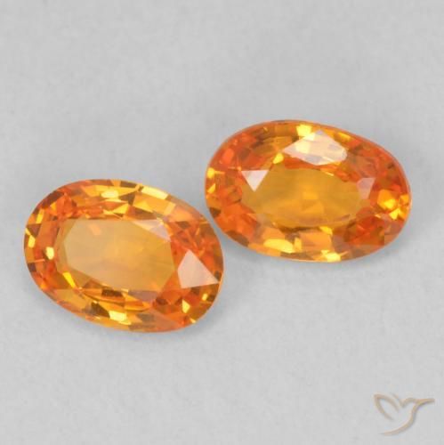 Shop natural 1.04ct 鮮やかなオレンジ サファイア gems, 楕円形, from タンザニア at GemSelect. In stock, global shipping!