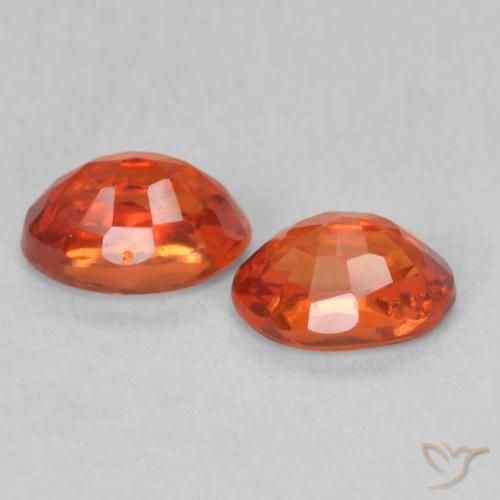 Shop natural 1.38ct ミディアムオレンジ サファイア gems, 楕円形, from タンザニア at GemSelect. In stock, global shipping!