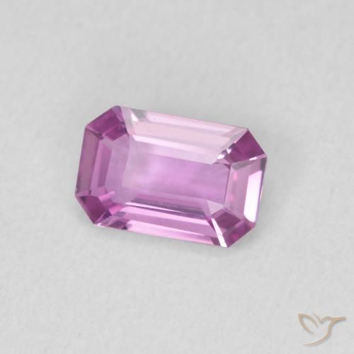 0.62カラットの天然Medium Light-Purpleサファイア、八角形 / エメラルドカット、VVS