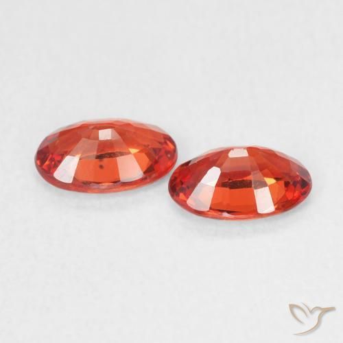 Shop natural 0.98ct 明るいクリムゾンレッド サファイア gems, 楕円形, from タンザニア at GemSelect. In stock, global shipping!