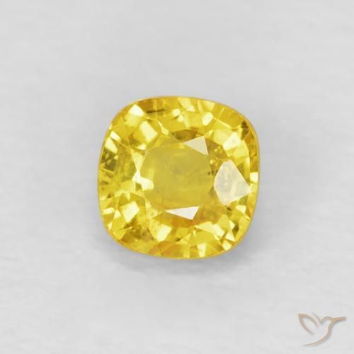 0.53カラットの天然Medium Light-Yellowサファイア、クッション、VS