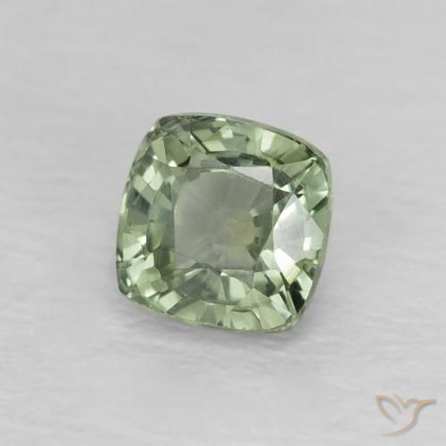0.73カラットの天然Medium Light-Greenサファイア、クッション、VS