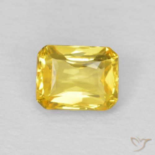 0.60ct 天然 ミディアムゴールデン サファイア, エメラルドカット, VVS