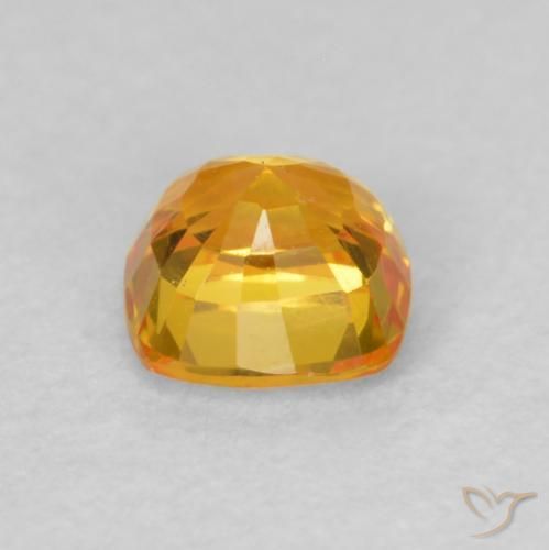 0.60カラットの天然ミディアムオレンジサファイア、クッション、VVS-VS