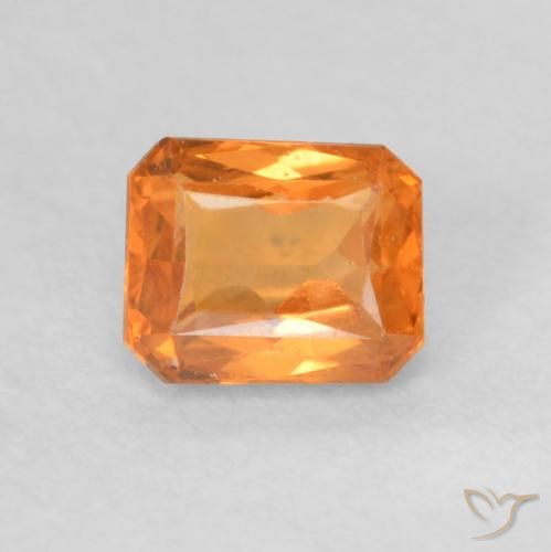 0.72ct 天然 鮮やかなオレンジ サファイア, エメラルドカット, VVS-VS