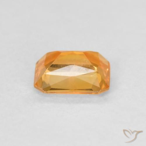 0.50カラットの天然Medium Light-Orangeサファイア、八角形 / エメラルドカット、VVS-VS