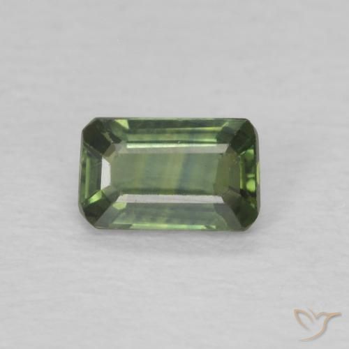 0.42ct 天然 薄いアースグリーン サファイア, エメラルドカット, VS