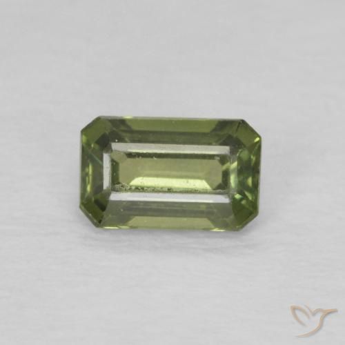 0.43ct 天然 黄みがかったグリーン サファイア, エメラルドカット, VVS-VS