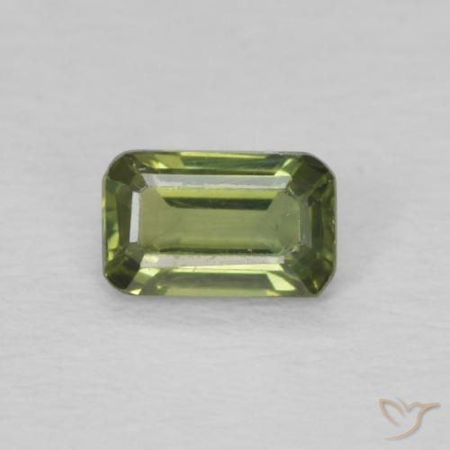 0.44ct 天然 薄いフォレストグリーン サファイア, エメラルドカット, VVS-VS