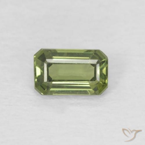 0.42ct 天然 ディープグリーン サファイア, エメラルドカット, VVS