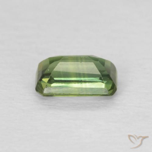 0.46カラットの天然Medium Light Greenサファイア、八角形 / エメラルドカット、VS