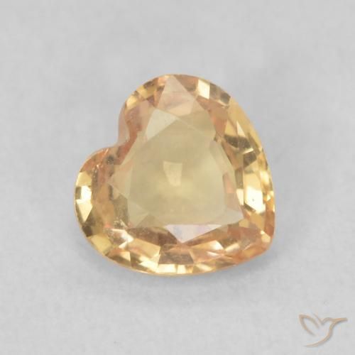 0.48ct 天然 薄いピーチゴールデン サファイア, 心臓, VS