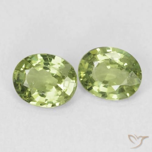 Shop natural 0.87ct 薄いフォレストグリーン サファイア gems, 楕円形, from マダガスカル at GemSelect. In stock, global shipping!