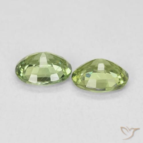 Shop natural 0.74ct ミディアムグリーン サファイア gems, 楕円形, from マダガスカル at GemSelect. In stock, global shipping!