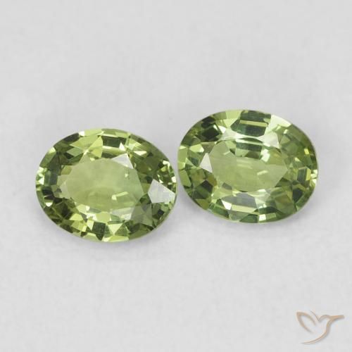 Shop natural 0.70ct ウォームグリーン サファイア gems, 楕円形, from マダガスカル at GemSelect. In stock, global shipping!