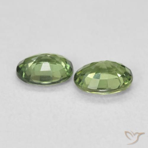 Shop natural 0.75ct フォレストグリーン サファイア gems, 楕円形, from マダガスカル at GemSelect. In stock, global shipping!