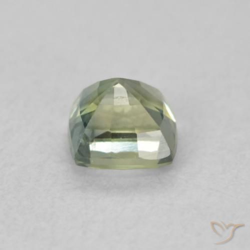 0.57カラットの天然Medium Light-Greenサファイア、クッション、VS