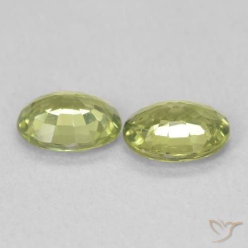 Shop natural 0.82ct ウォームフォレストグリーン サファイア gems, 楕円形, from マダガスカル at GemSelect. In stock, global shipping!