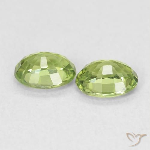 Shop natural 0.80ct 薄いフォレストグリーン サファイア gems, 楕円形, from マダガスカル at GemSelect. In stock, global shipping!