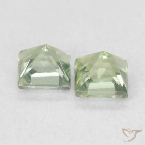Shop natural 0.48ct ライトグリーン サファイア gems, 四角形, from タンザニア at GemSelect. In stock, global shipping!