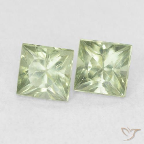 Shop natural 0.46ct 薄いペアーグリーン サファイア gems, 四角形, from タンザニア at GemSelect. In stock, global shipping!