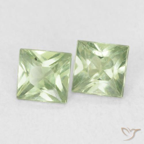 Shop natural 0.36ct 非常に薄いセージグリーン サファイア gems, 四角形, from タンザニア at GemSelect. In stock, global shipping!