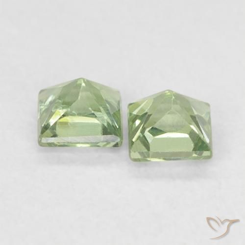 Shop natural 0.44ct 薄いセージグリーン サファイア gems, 四角形, from タンザニア at GemSelect. In stock, global shipping!