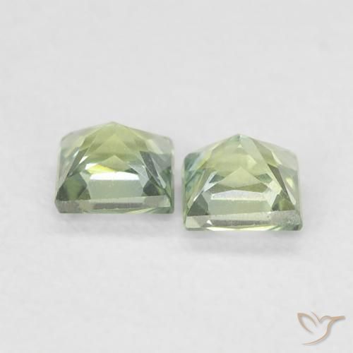 Shop natural 0.39ct 薄いフォレストグリーン サファイア gems, 四角形, from タンザニア at GemSelect. In stock, global shipping!