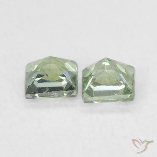 Shop natural 0.44ct Medium Light-Green サファイア gems, 四角形, from タンザニア at GemSelect. In stock, global shipping!