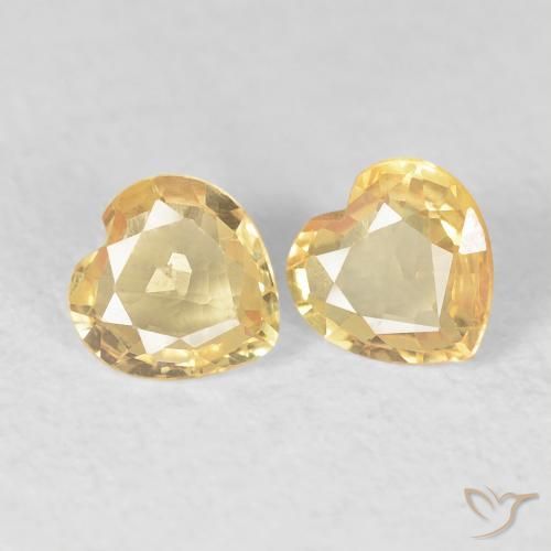 Shop natural 0.73ct 薄いゴールド サファイア gems, 心臓, from モザンビーグ at GemSelect. In stock, global shipping!