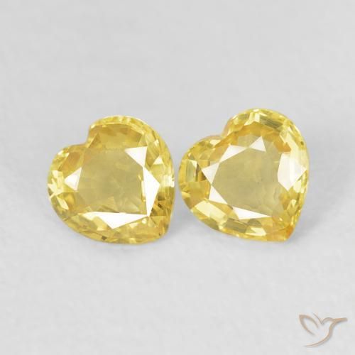 Shop natural 0.82ct イエロー サファイア gems, 心臓, from モザンビーグ at GemSelect. In stock, global shipping!