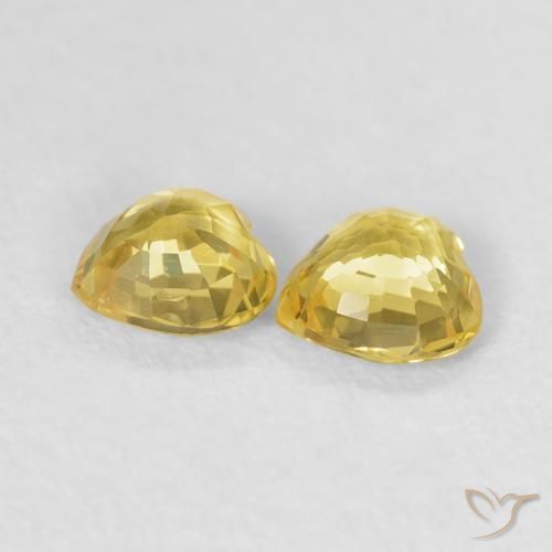 Shop natural 0.82ct イエロー サファイア gems, 心臓, from モザンビーグ at GemSelect. In stock, global shipping!