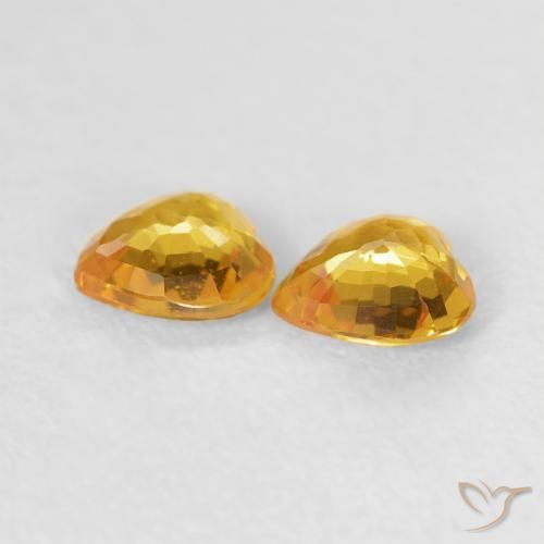 Shop natural 0.72ct ゴールドオレンジ サファイア gems, 心臓, from モザンビーグ at GemSelect. In stock, global shipping!