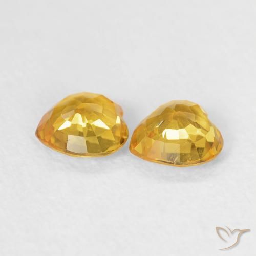Shop natural 0.80ct ゴールド サファイア gems, 心臓, from モザンビーグ at GemSelect. In stock, global shipping!
