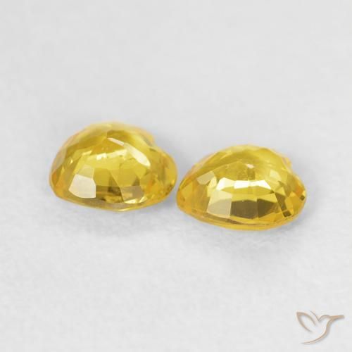 Shop natural 0.73ct イエロー サファイア gems, 心臓, from モザンビーグ at GemSelect. In stock, global shipping!