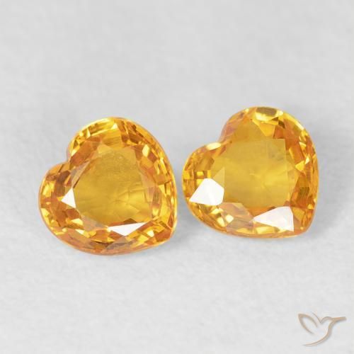 Shop natural 0.85ct 濃いオレンジゴールド サファイア gems, 心臓, from モザンビーグ at GemSelect. In stock, global shipping!