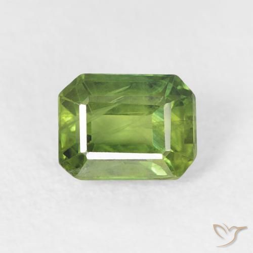 0.69ct 天然 ウォームグリーン サファイア, エメラルドカット, VS