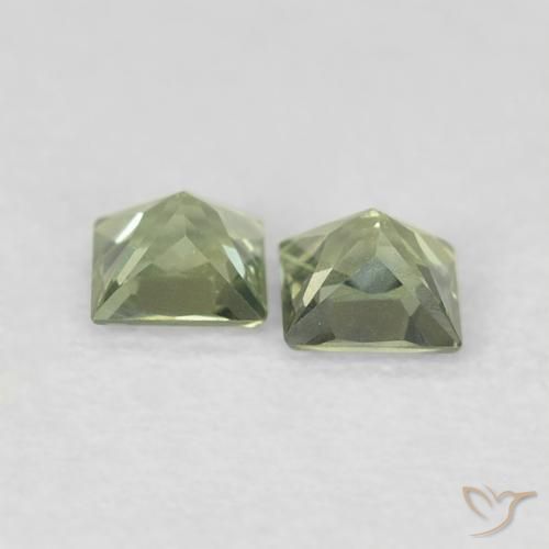 Shop natural 0.36ct ミディアムグリーン サファイア gems, 四角形, from タンザニア at GemSelect. In stock, global shipping!