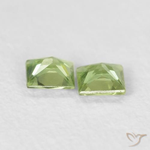 Shop natural 0.34ct ミディアムグリーン サファイア gems, 四角形, from タンザニア at GemSelect. In stock, global shipping!