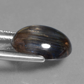 3.59カラットの天然レインボーカラースキャポライト、オーバルカット、透明